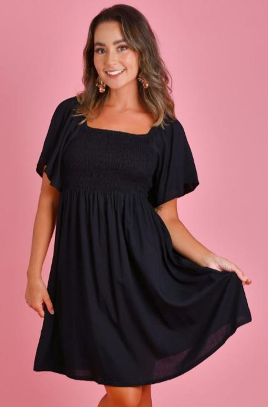 GO GIRL Dresses | Vgld140 - Manhattan Short Dress Black