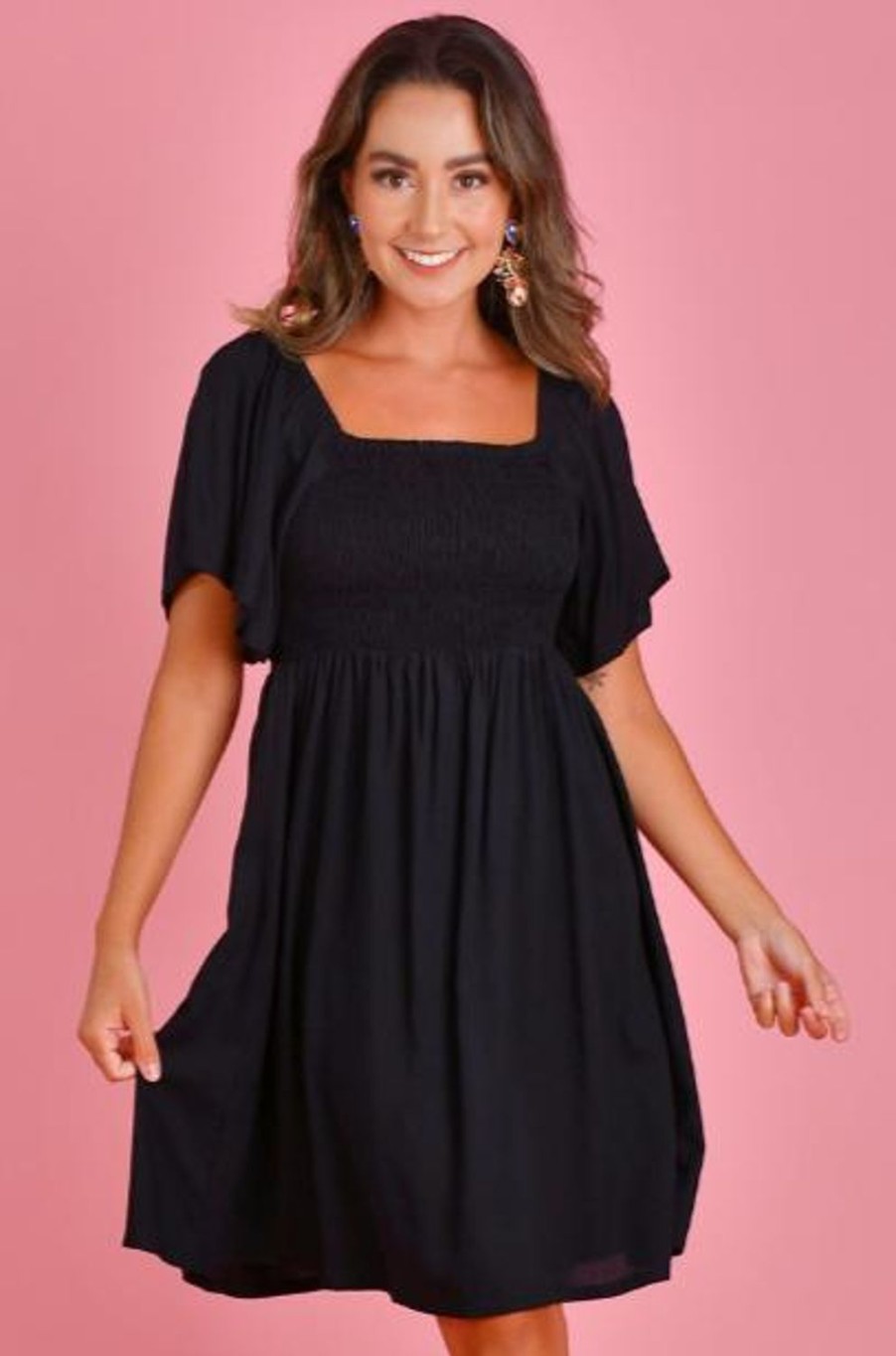 GO GIRL Dresses | Vgld140 - Manhattan Short Dress Black