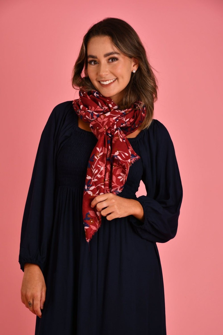 MONTEU Scarves | Hs0065 - Scarf - Maroon W/ Navy Leaf