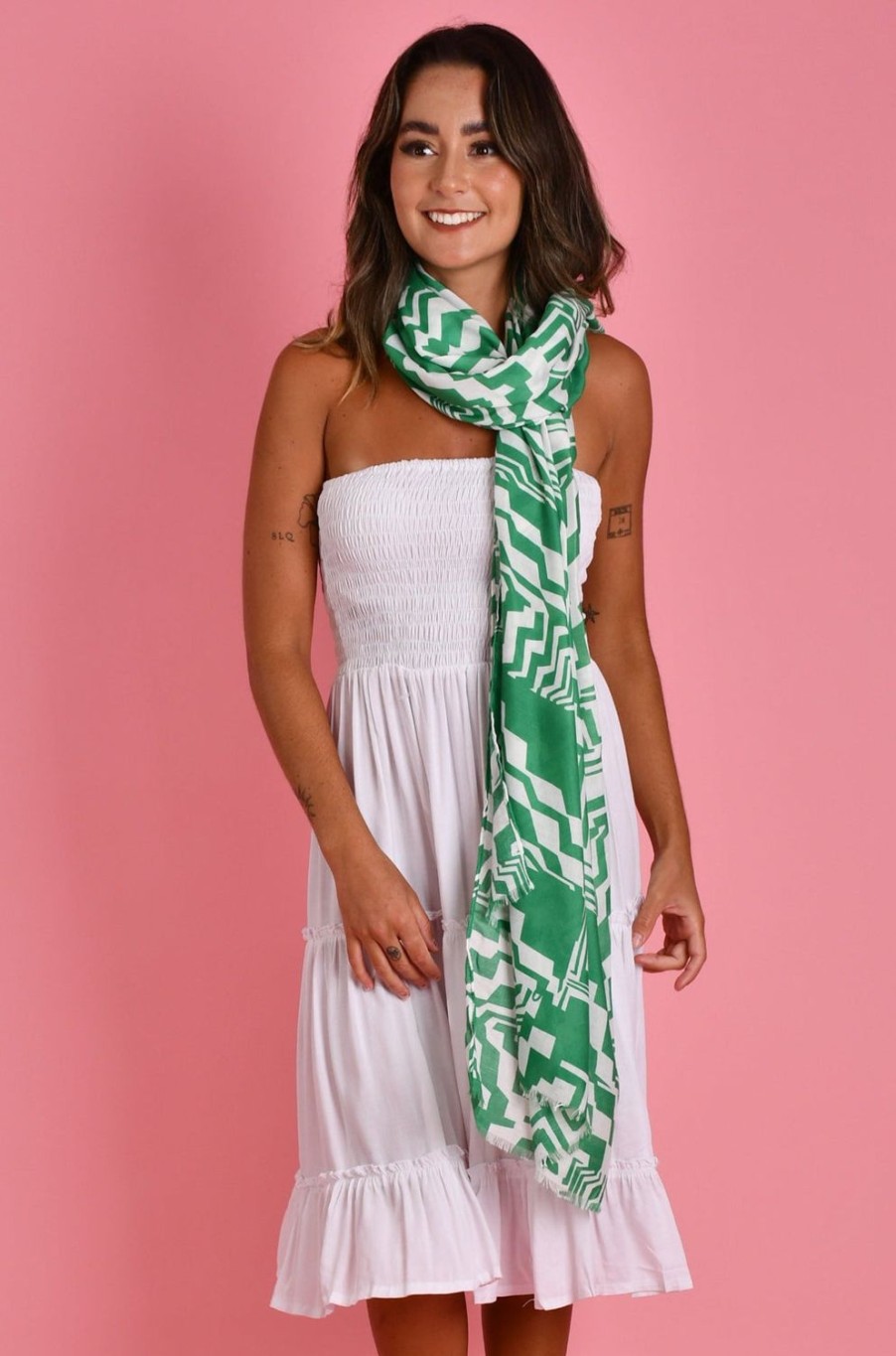 MONTEU Scarves | Hs0048 - Scarf - Green Zig Zag